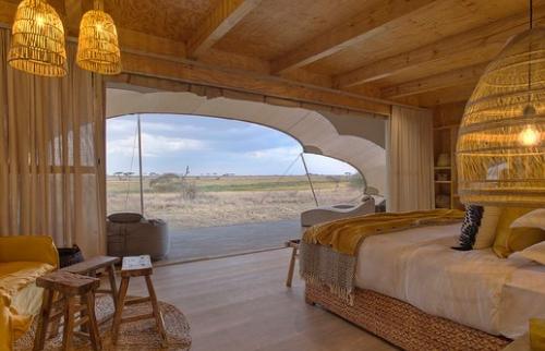 Namiri Plains Camp